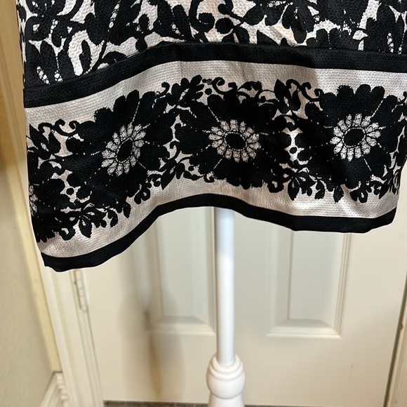 Diane von Furstenberg Black & Cream Halter Tie Top - Picture 7 of 10